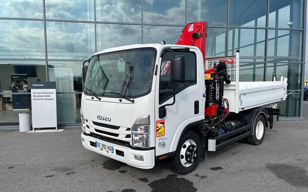 ISUZU-P75 1 ISUZU Trucks Série F